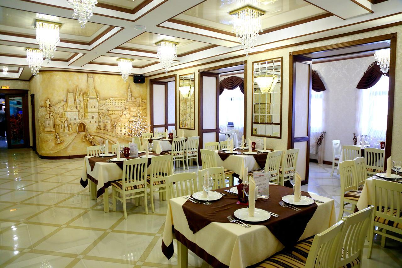 Best Hotel And Restaurant Complex Dunaivtsi Exterior foto